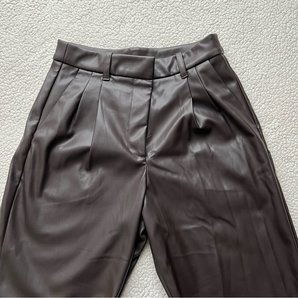 Noa relaxed High Rise Faux Leather Pants - Picture 9 of 10